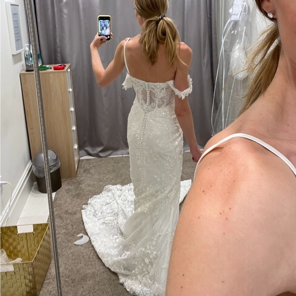 Kleinfeld Martina Liana Bridal Gown - Picture 15 of 15